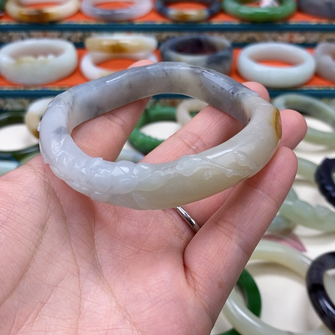 和田玉手镯59.6未镶嵌风**泽