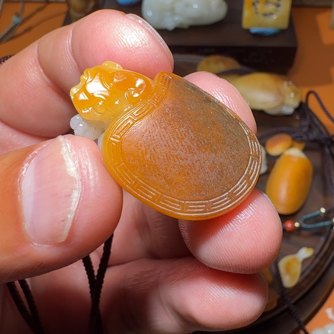 和田玉颈饰未镶嵌老*、