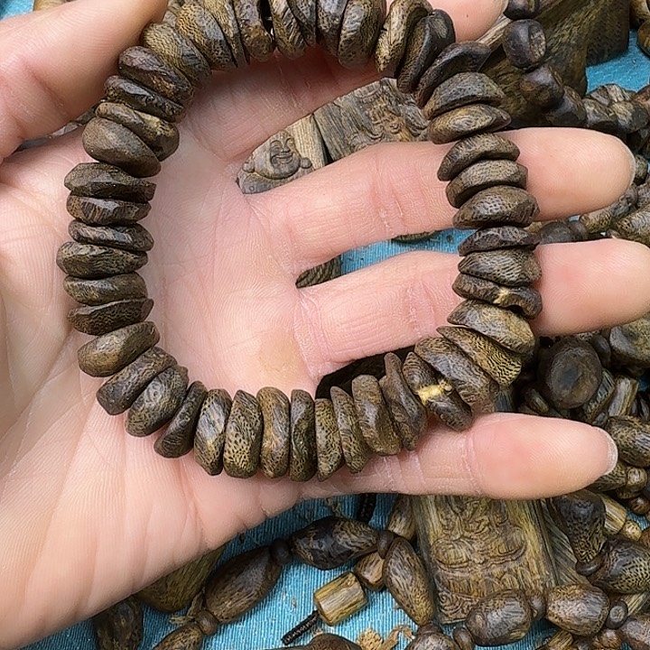 沉香手串爆***父沉香沉水壳子1531发一