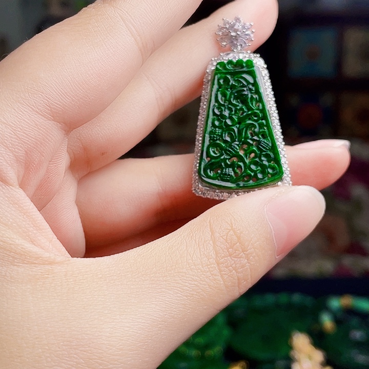 翡翠银S925镶嵌颈饰多样性