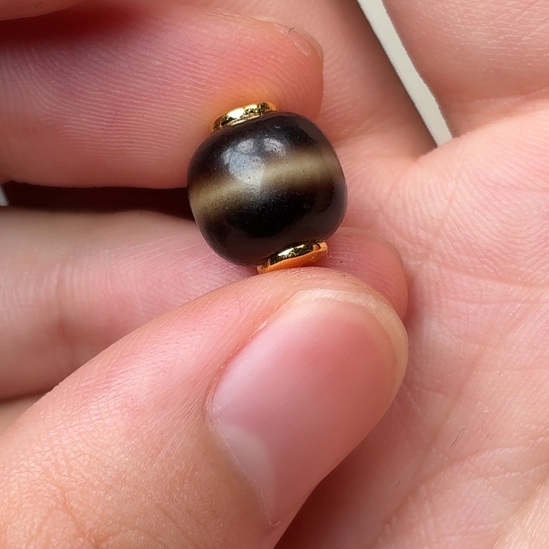 玛瑙/玉髓未镶嵌配饰黑金一线10.8mm