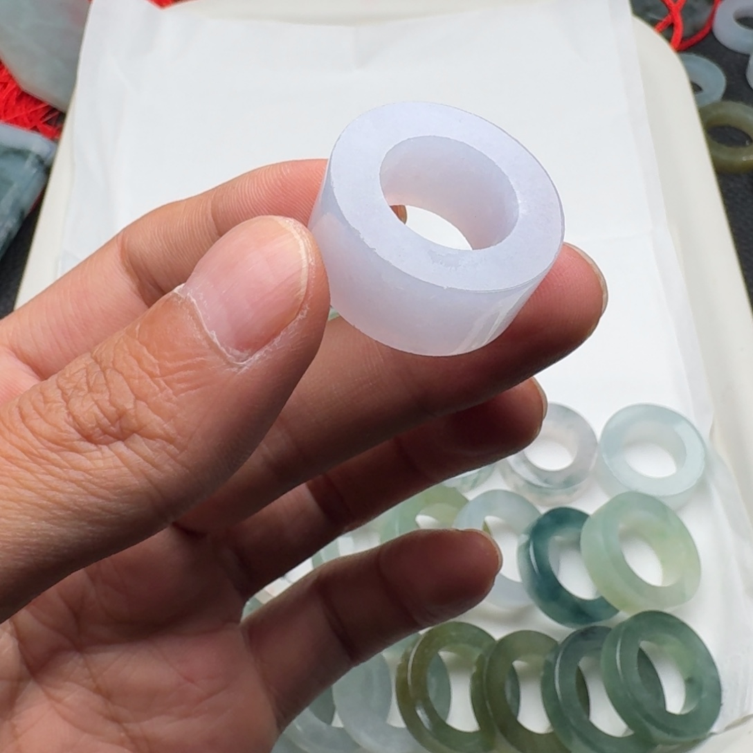 定制翡翠未镶嵌天然翡翠