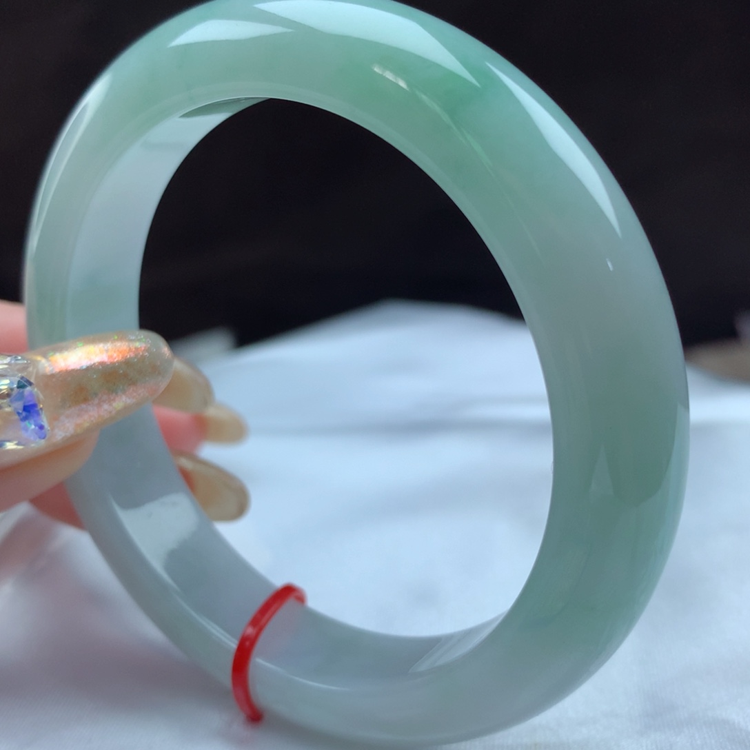 翡翠手镯未镶嵌96718，