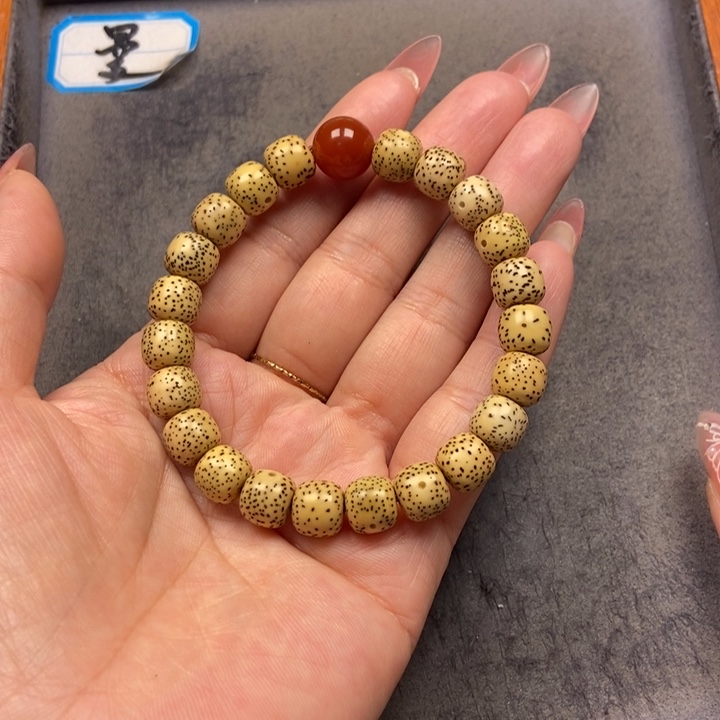 星月菩提吊坠菩提