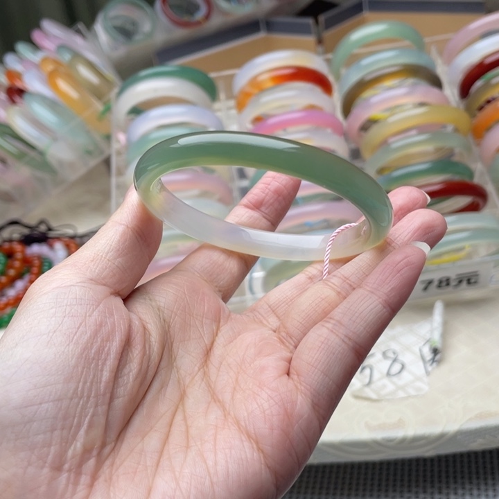 玛瑙/玉髓未镶嵌手镯58圈口