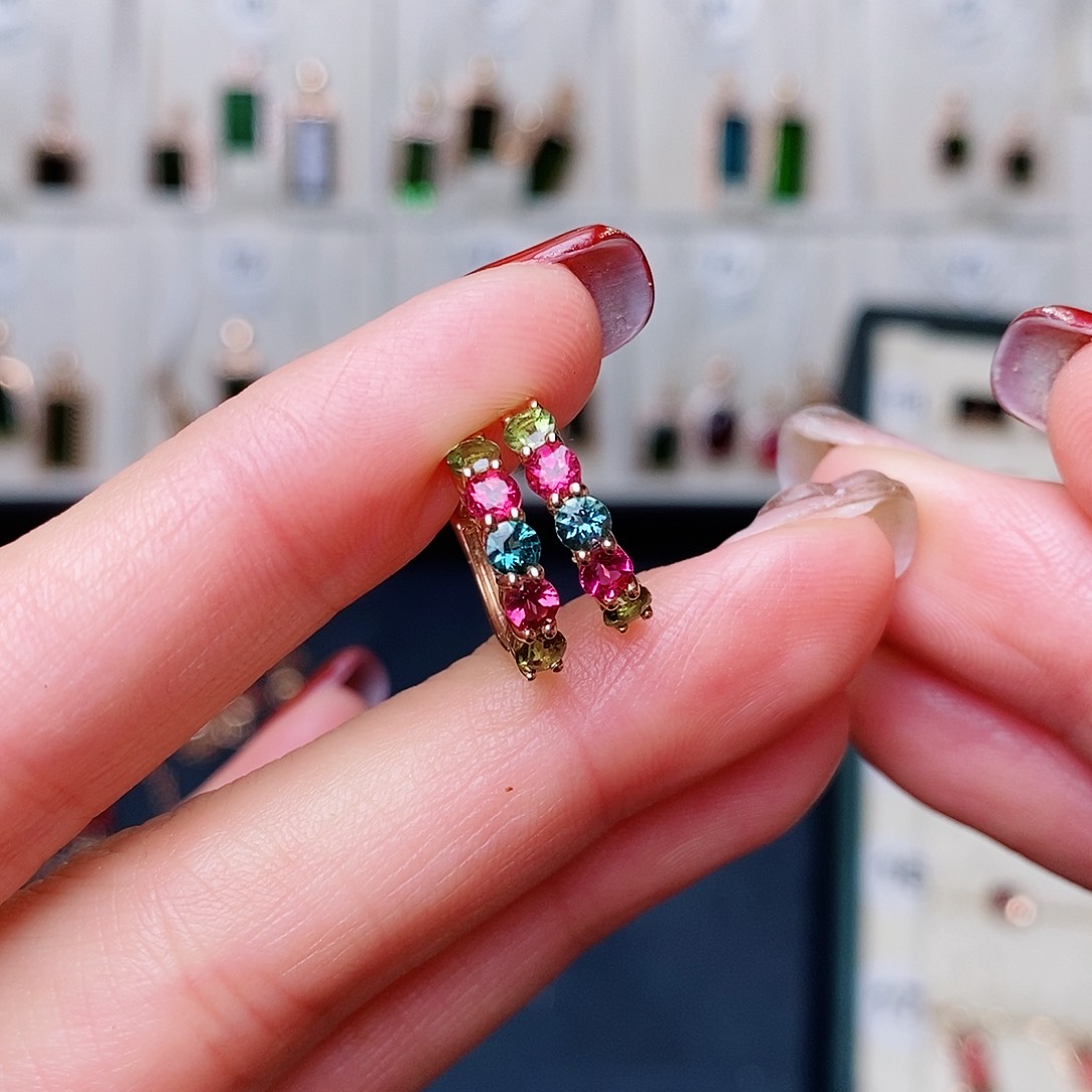 碧玺耳扣彩色18K金镶嵌