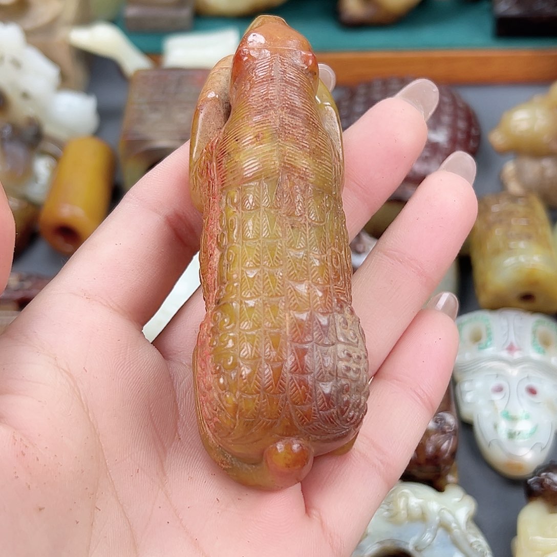 和田玉（糖玉）颈饰未镶嵌
