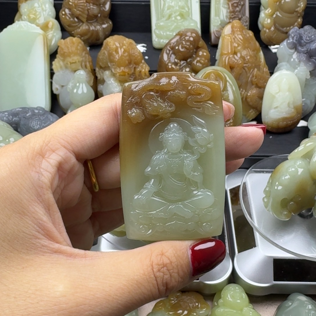 和田玉未镶嵌挂件