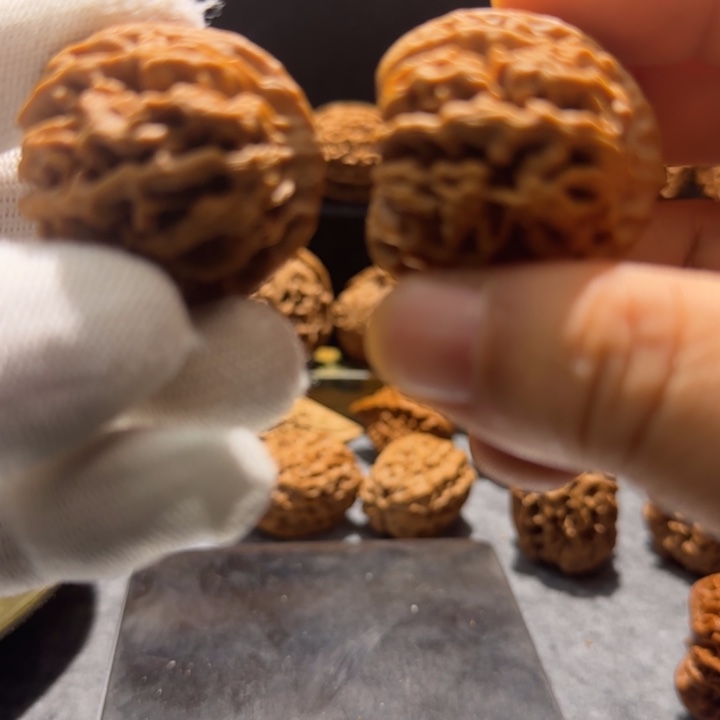 吊坠文玩核桃硕*