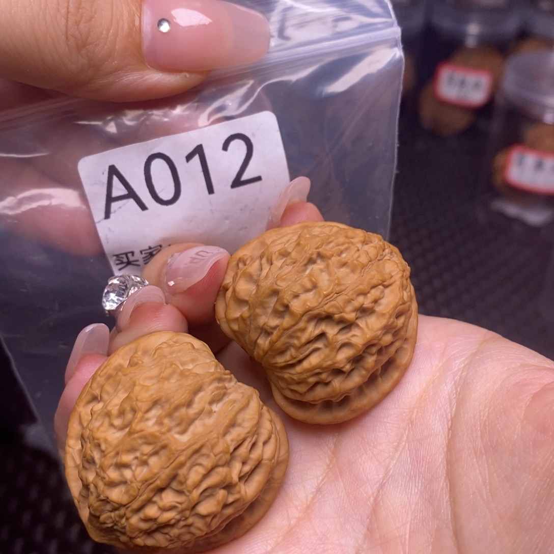 吊坠文玩核桃全品金牛37