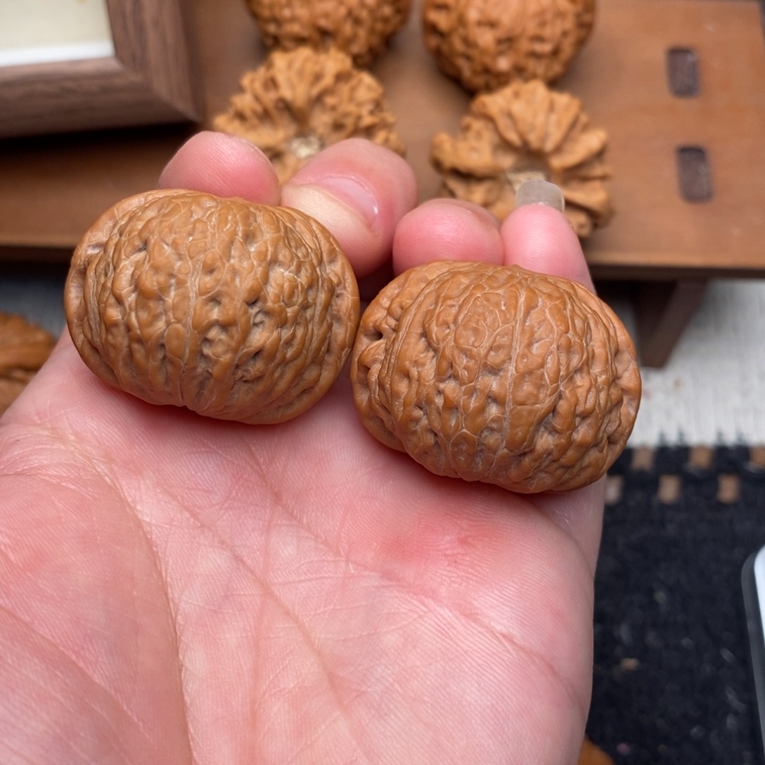 文玩核桃吊坠铁锤36