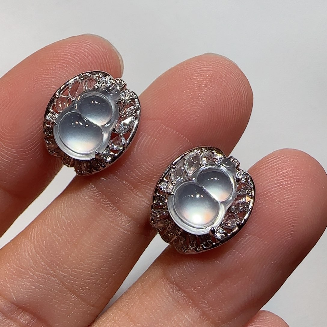 翡翠18K金镶嵌耳环葫芦