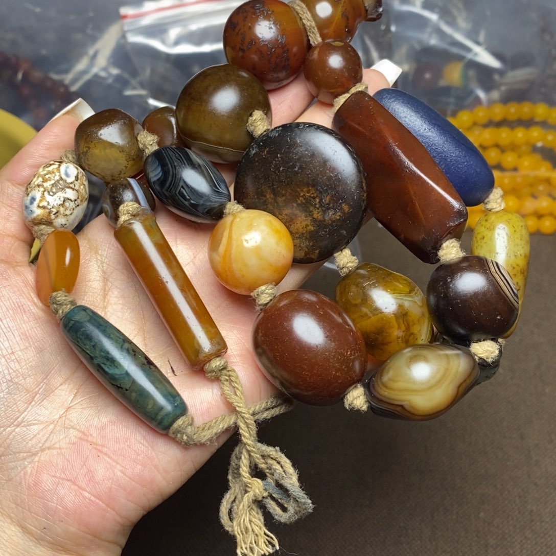 玛瑙/玉髓颈饰未镶嵌