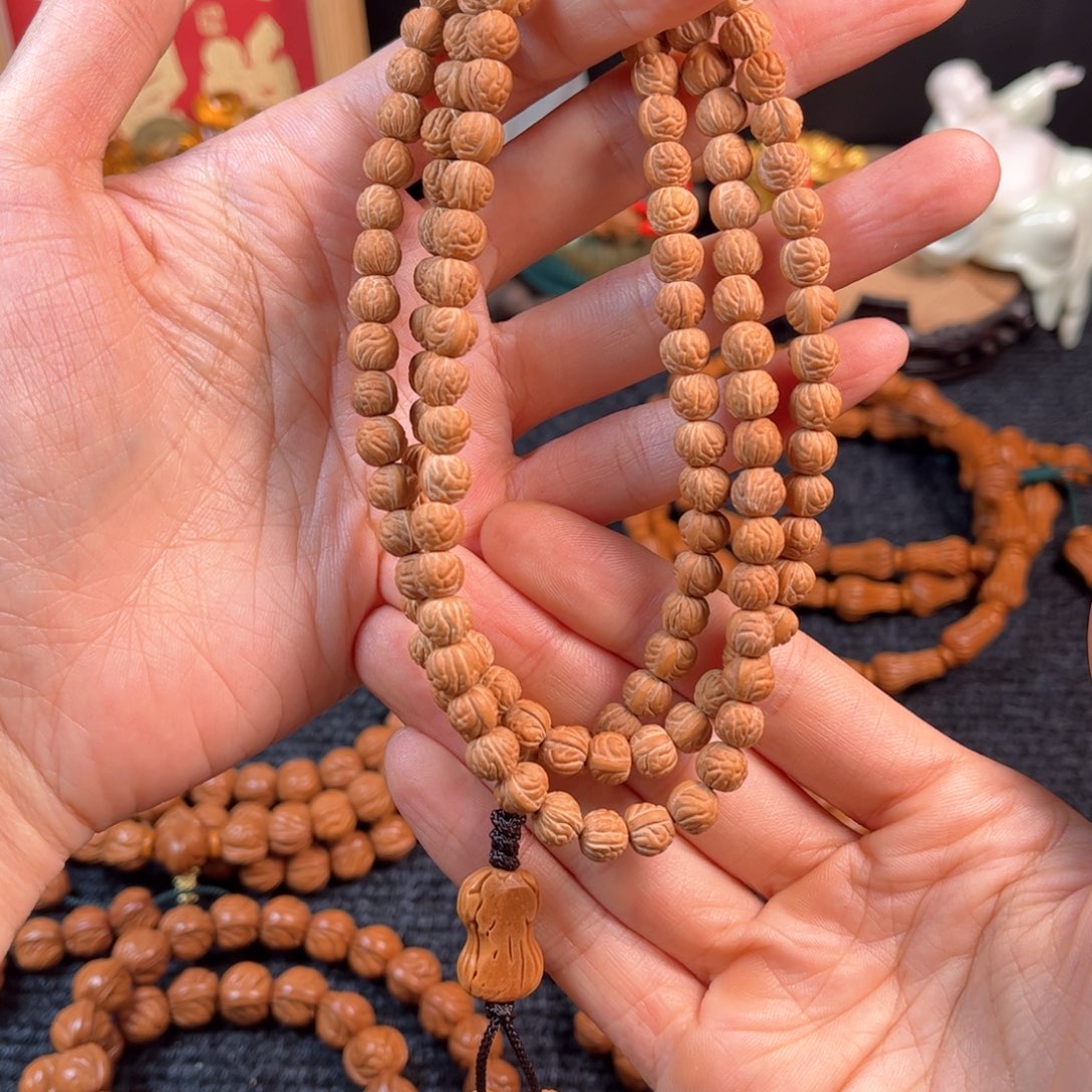 文玩核桃手串鸽****?C5桃核脖挂128