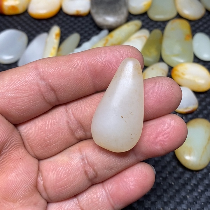 和田玉（白玉）珠宝奇石未镶嵌