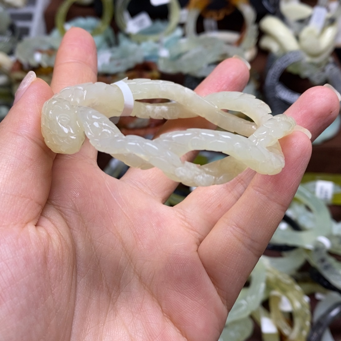未镶嵌蛇纹石玉手镯