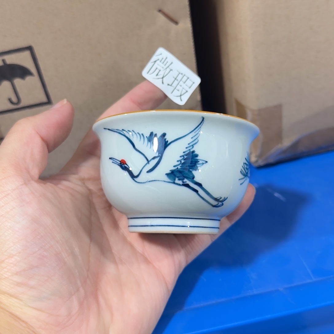 釉下手绘茶具微瑕