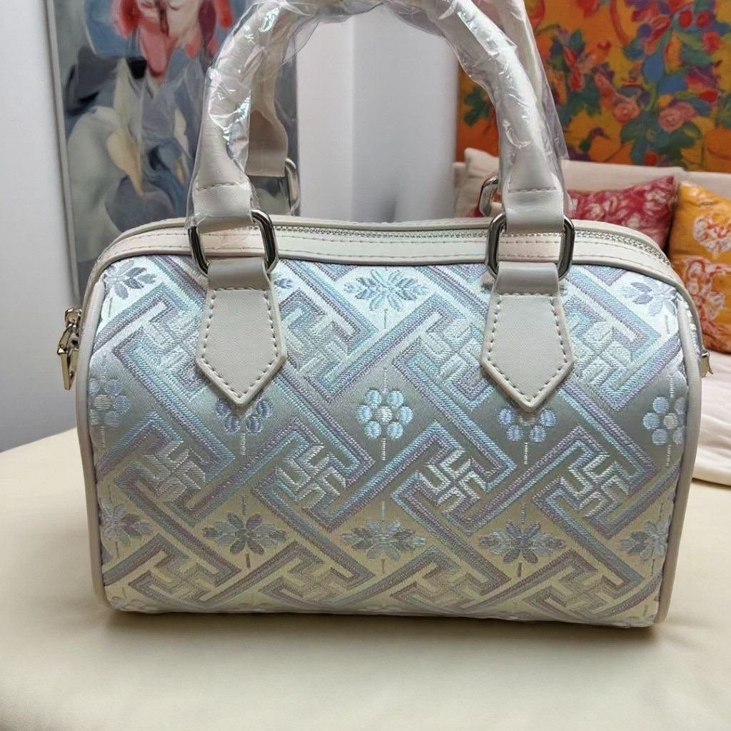 005非遗壮锦手提斜挎波士顿枕头包可爱子母包轻奢百搭包包