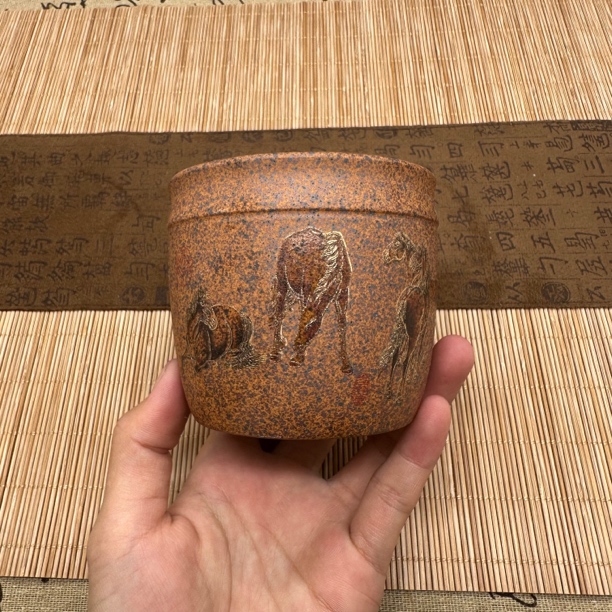 紫砂朱永良手工八骏图刻绘宜兴原矿龙骨金砂柴烧主人茶具180cc