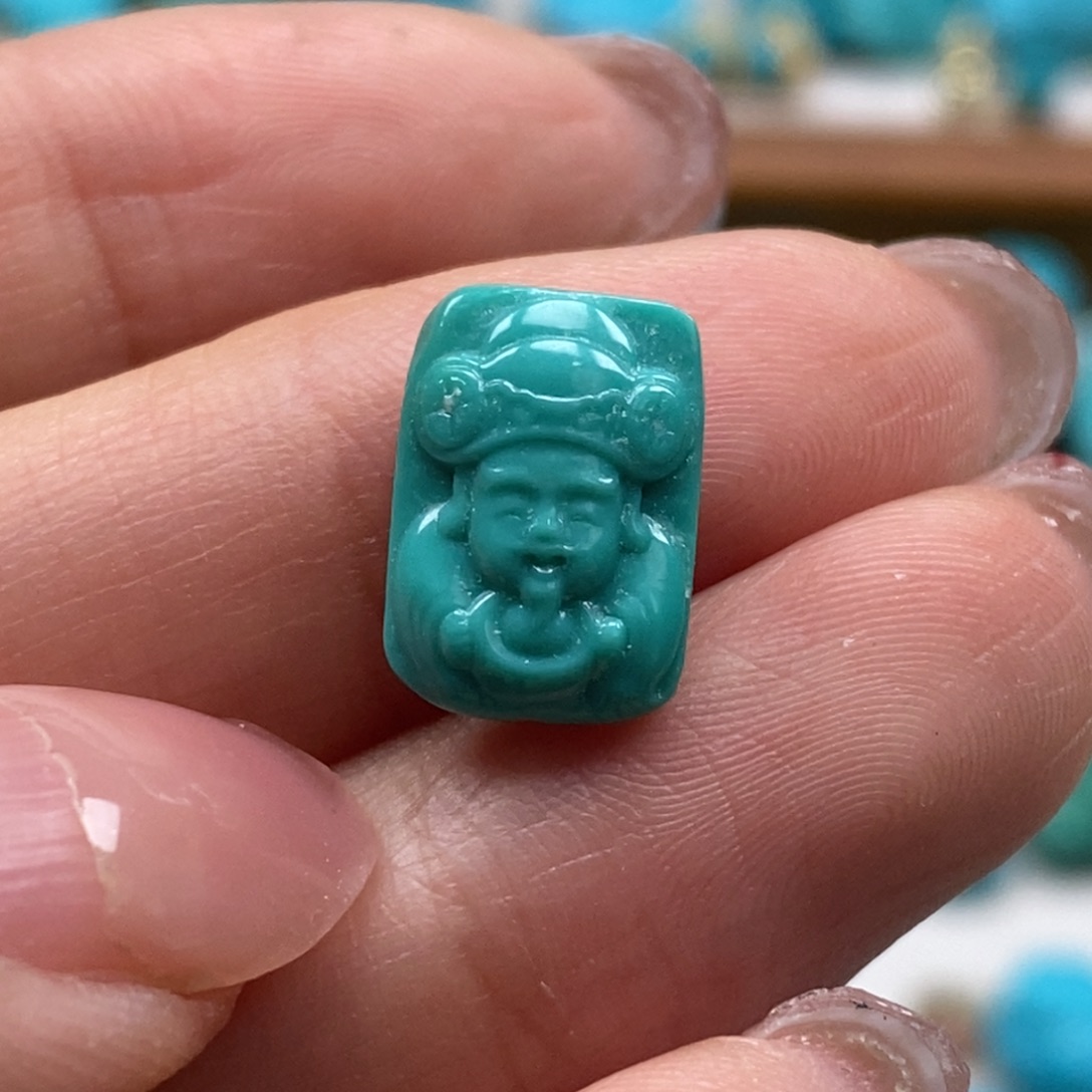 绿松石颈饰未镶嵌