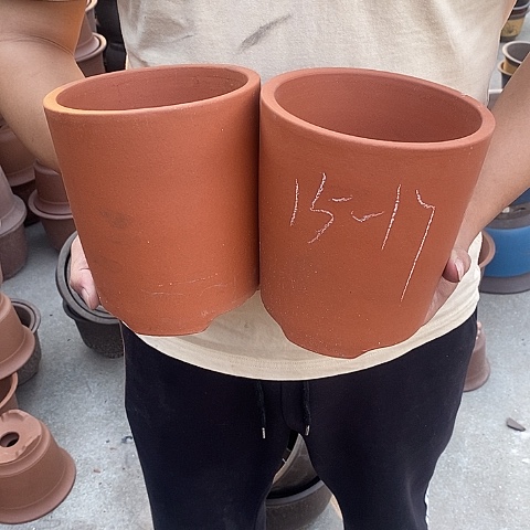 中国宜兴紫砂花盆，