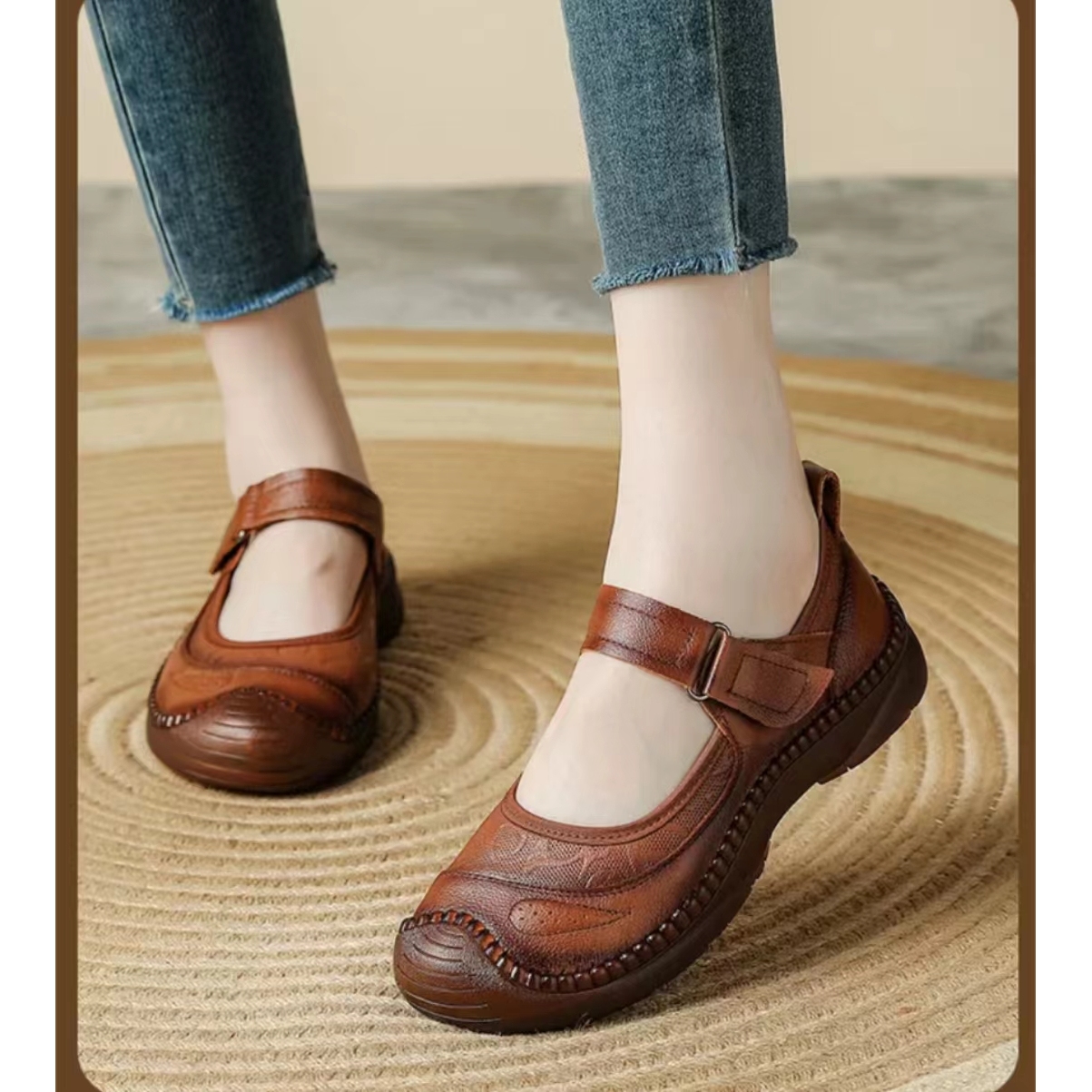 D8717新款魔术贴圆头时尚百搭软底低跟妈妈鞋