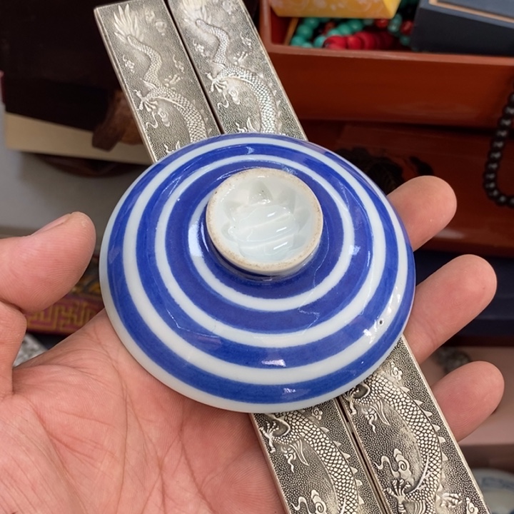 瓷片o o o o o o o o