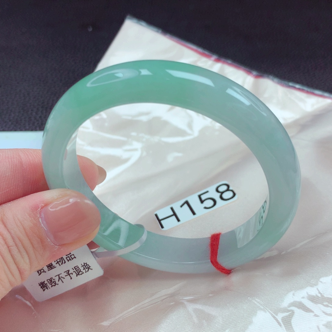 翡翠手镯未镶嵌手镯88