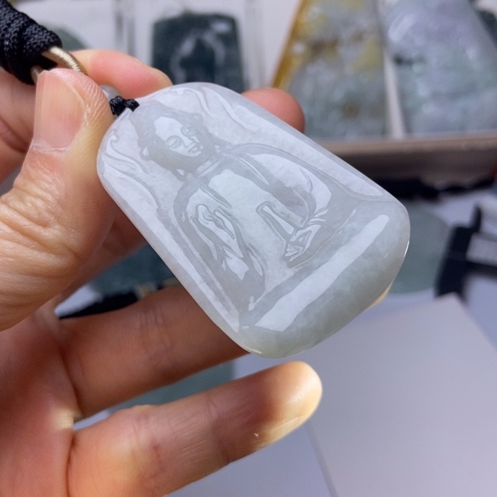 翡翠未镶嵌项圈翡翠