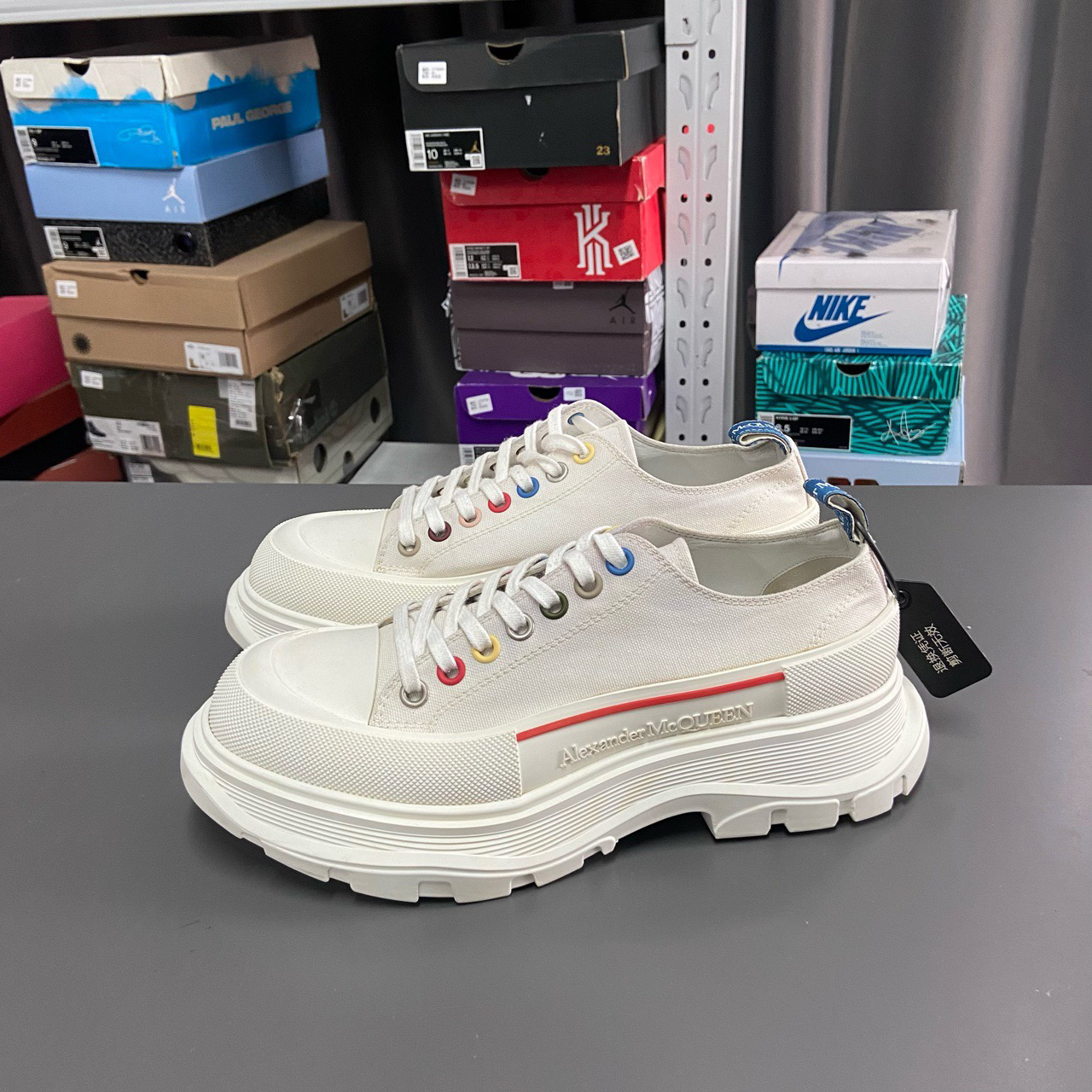 95新 Alexander McQueen/亚历山大·麦昆 43.5码 白色 马丁靴