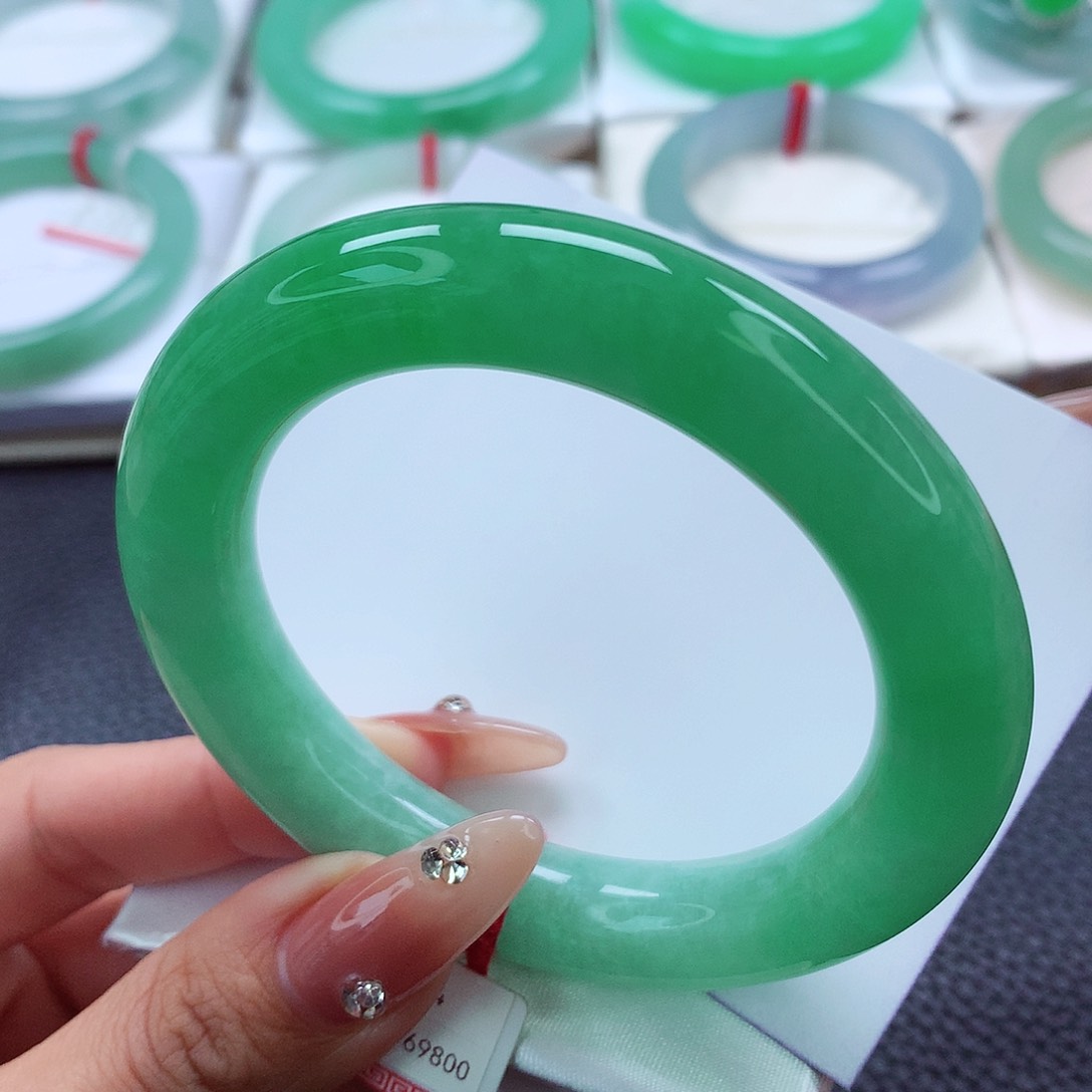 翡翠手镯未镶嵌55.56.57冰阳绿大胖圆 超强推⬆️