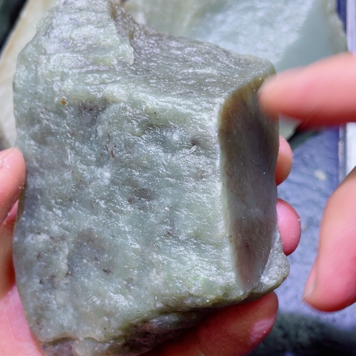 和田玉未镶嵌珠宝半成品