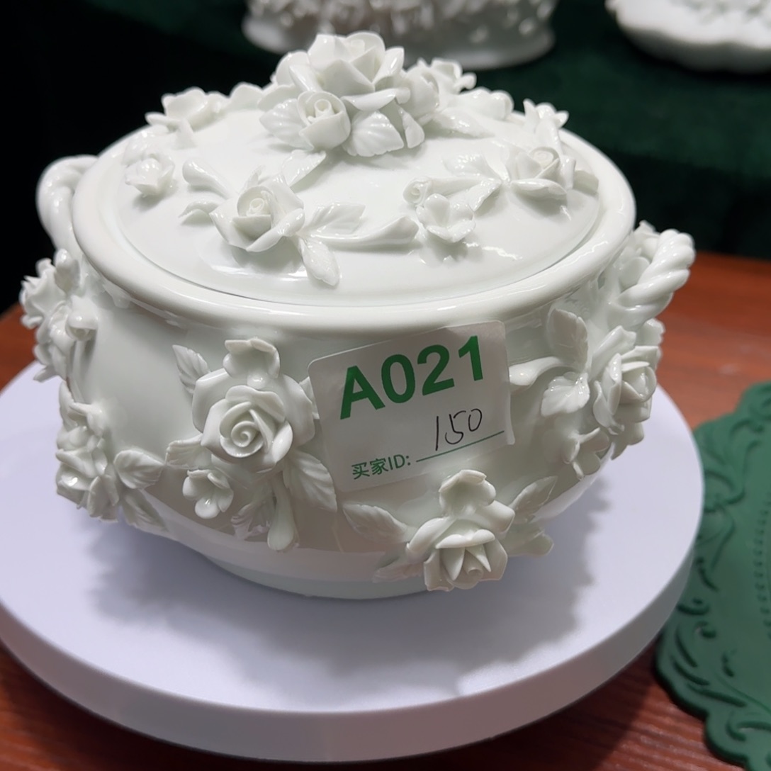 瓷片老货高白色炖盅