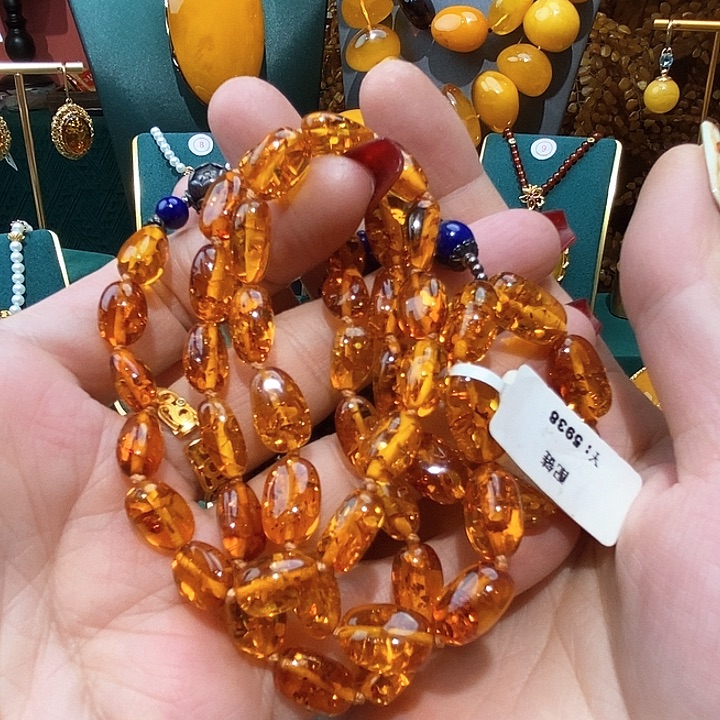 琥珀（花珀）颈饰未镶嵌