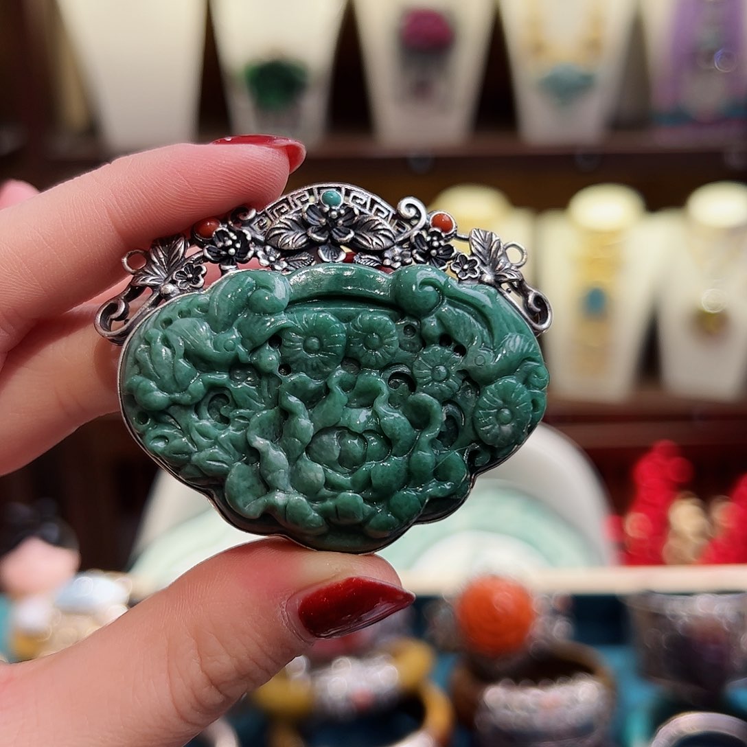 翡翠吊坠(不含链)银S925镶嵌吊坠