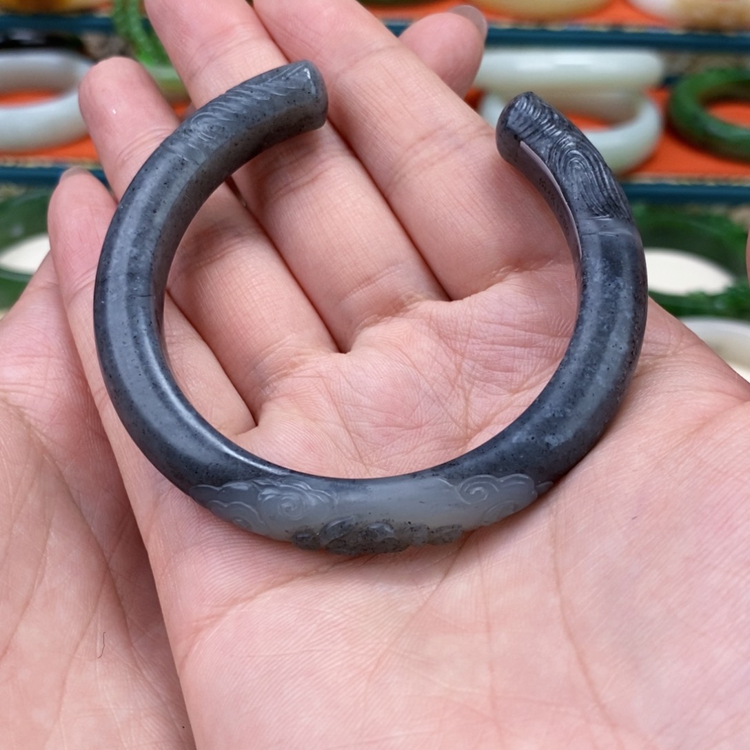 和田玉手镯58未镶嵌