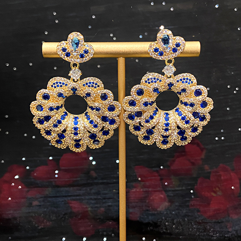 黄铜锆石耳饰 重工气质风立体锆石花朵耳环宫廷风复古高级感耳钉