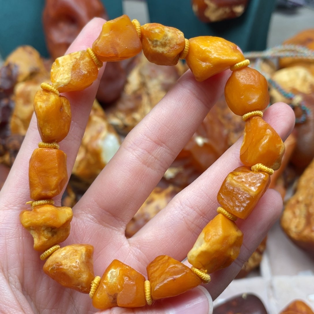 琥珀珠宝奇石未镶嵌