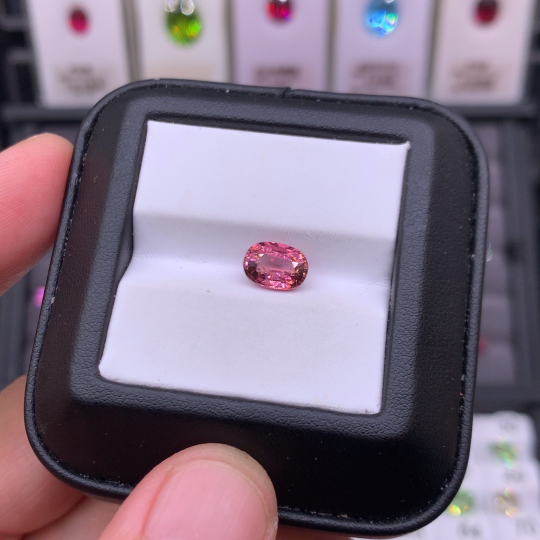 未镶嵌碧玺1.7克拉