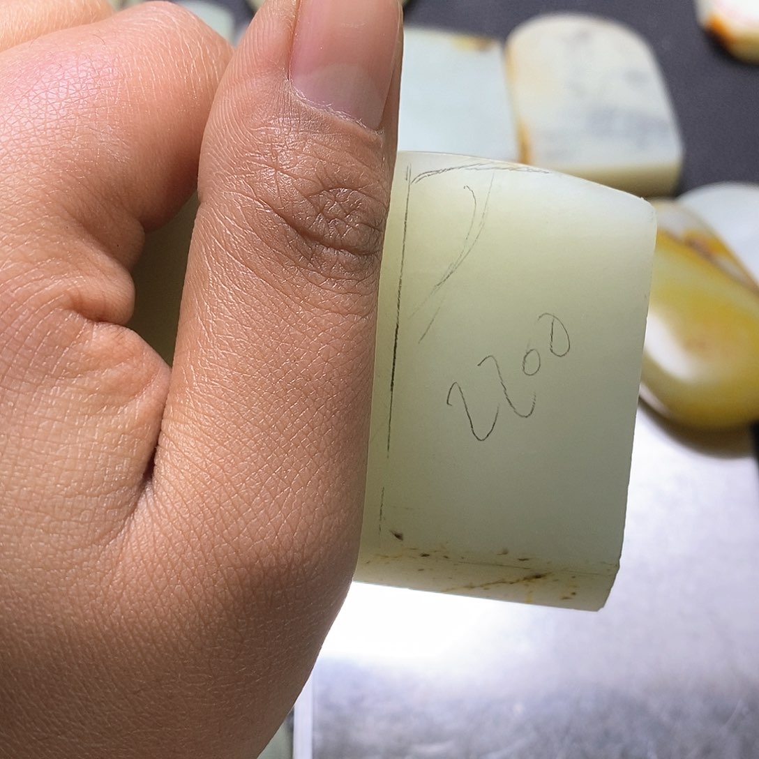 定制和田玉挂件未镶嵌?****哼