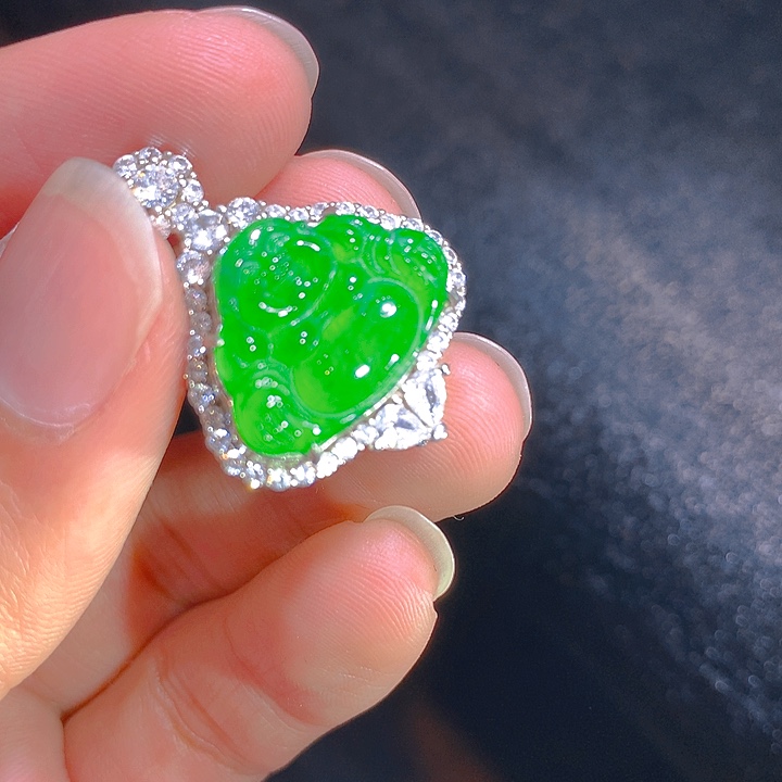 【闪购商品】翡翠颈饰银S925镶嵌翡翠