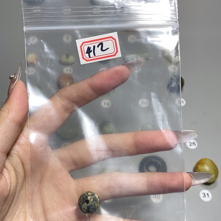 蛇纹石玉颈饰未镶嵌我***丹