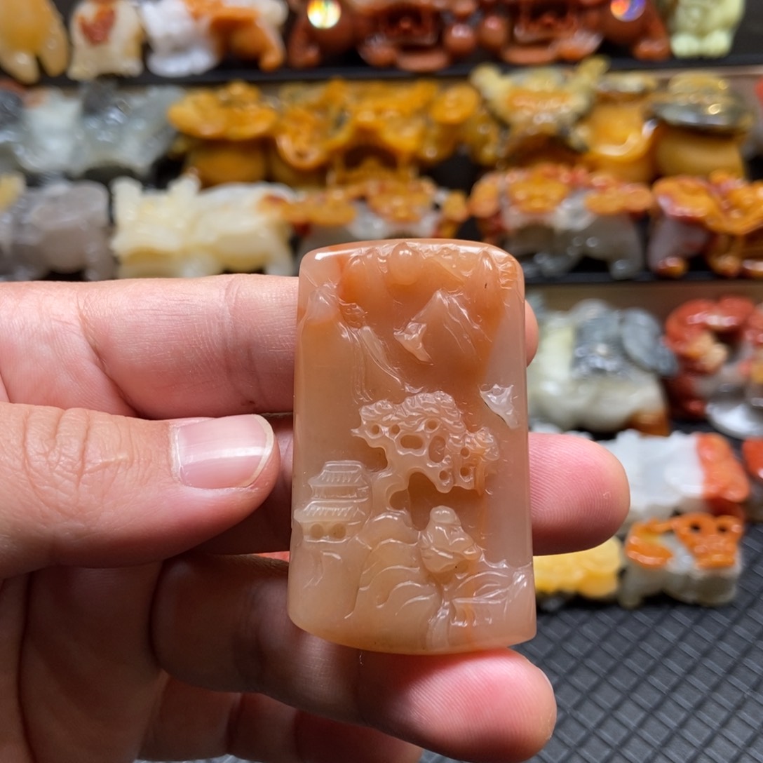 石英质玉（黄龙玉）挂件未镶嵌