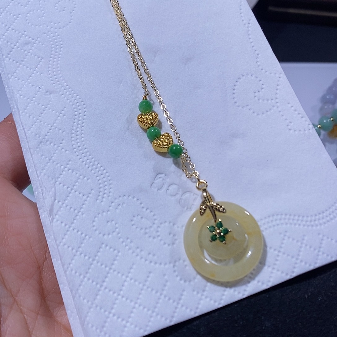 翡翠吊坠(不含链)未镶嵌