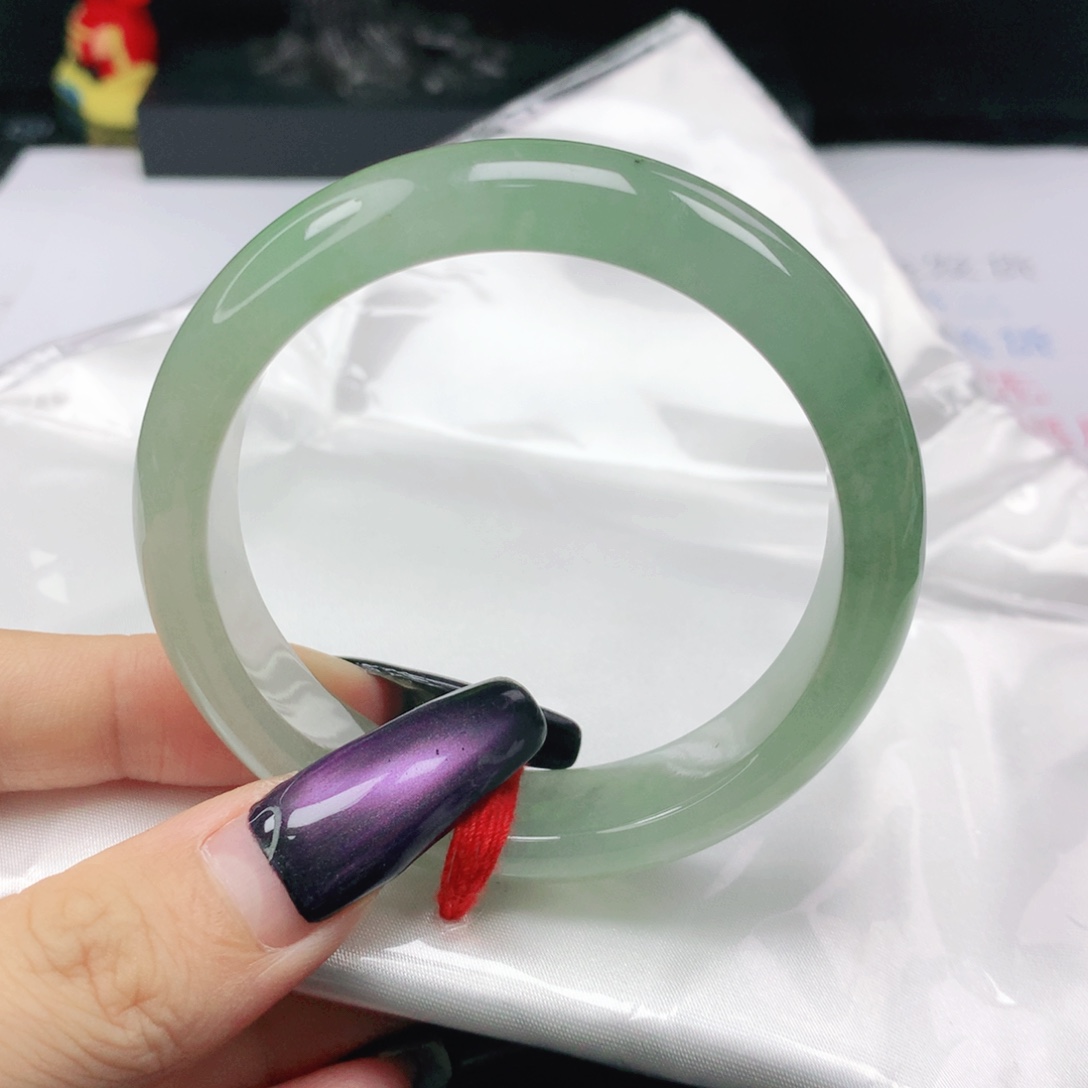 未镶嵌手镯翡翠翡翠52.6冰果绿渐变正圈