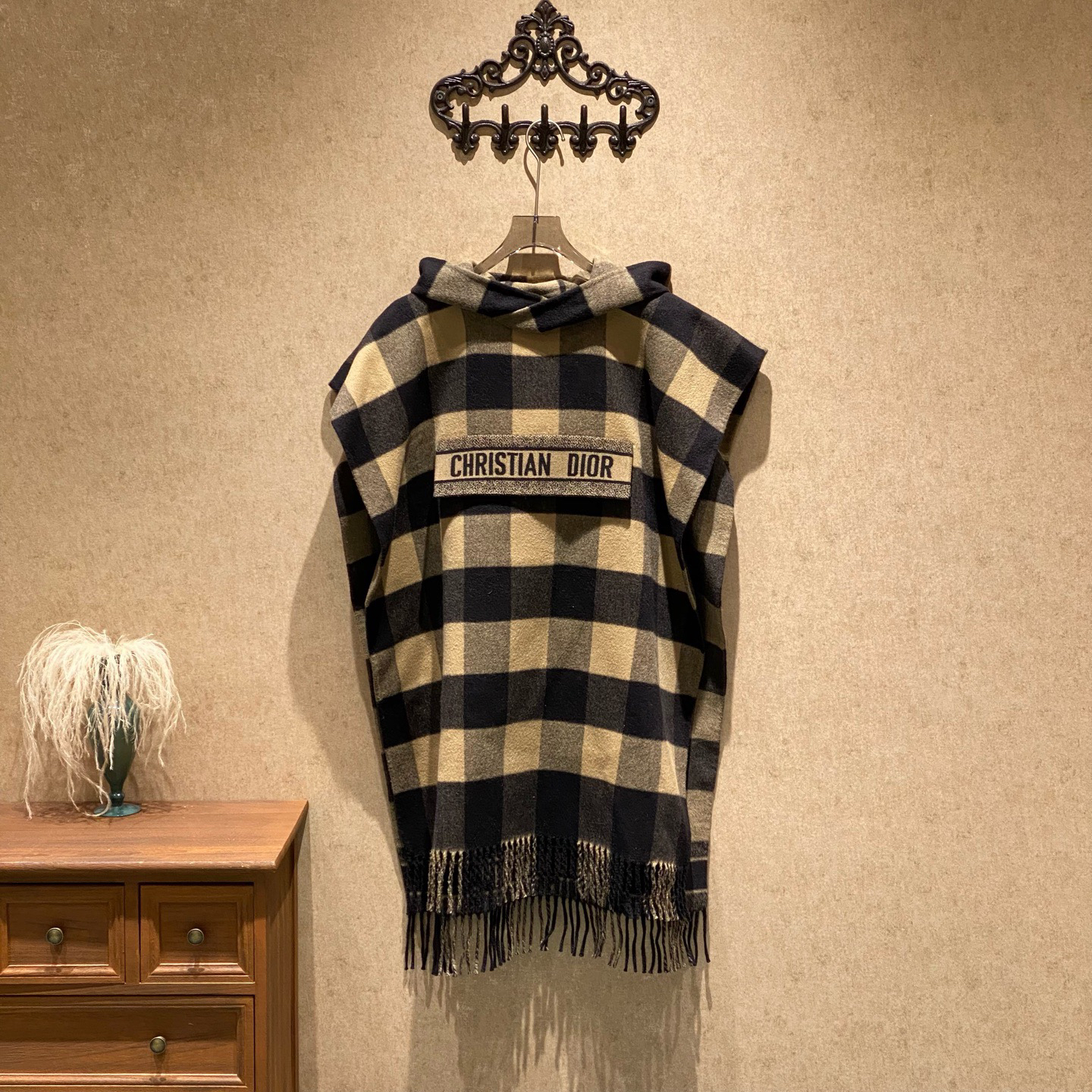 未使用 DIOR/迪奥 爆款格纹标语logo羊毛斗篷/xs码/JM37683