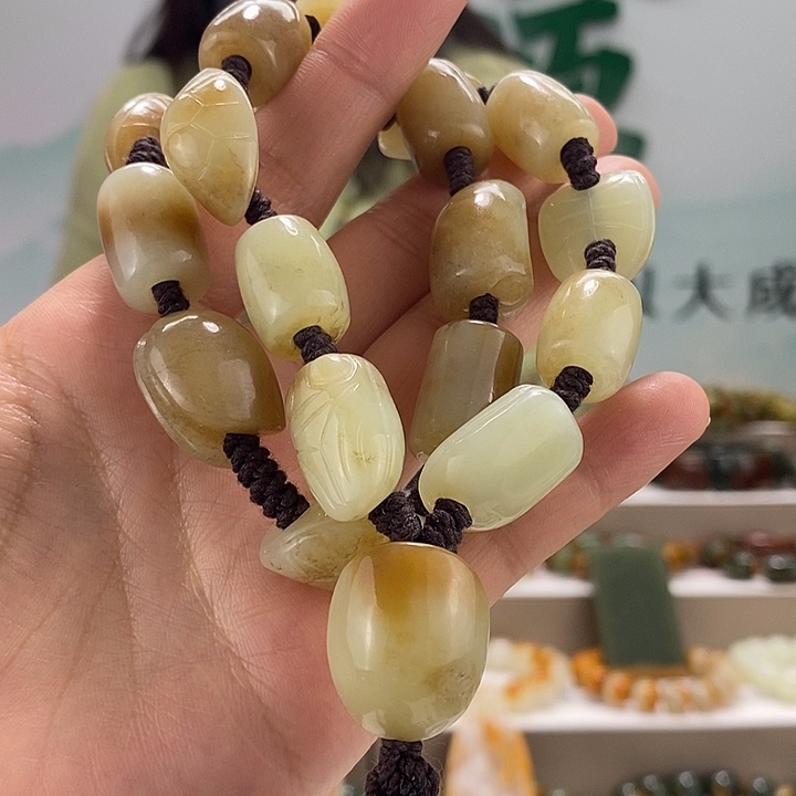 岫岩老玉（透闪石质玉）未镶嵌手持用****8