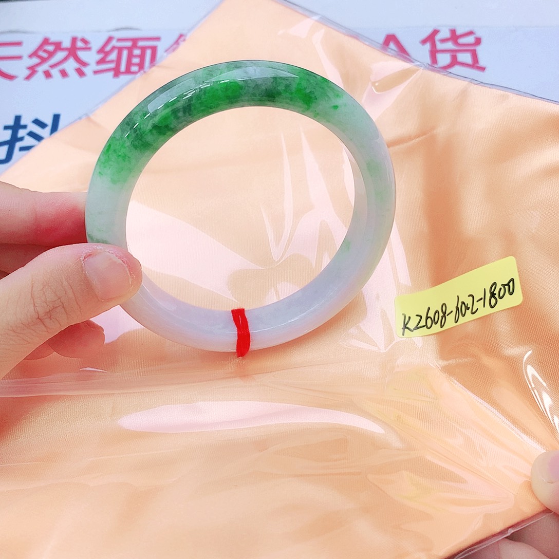 翡翠未镶嵌手镯我