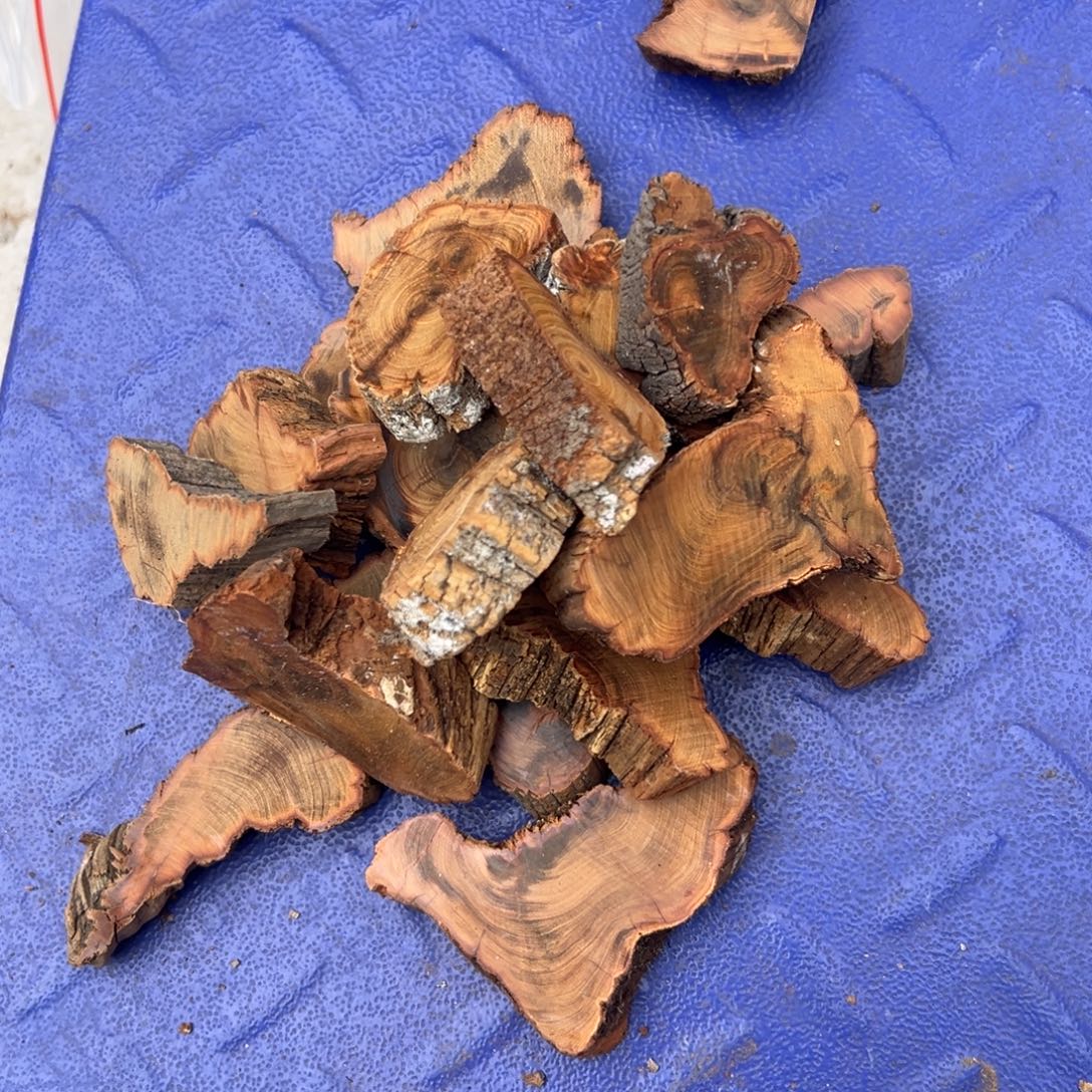 柏木（崖柏）太行陈化黑油块0.6斤