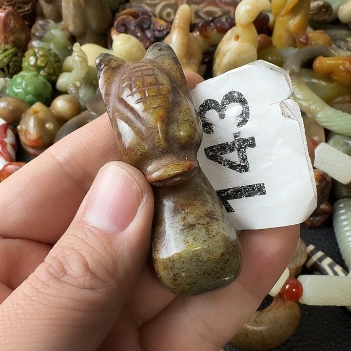 宝***和田玉未镶嵌颈饰